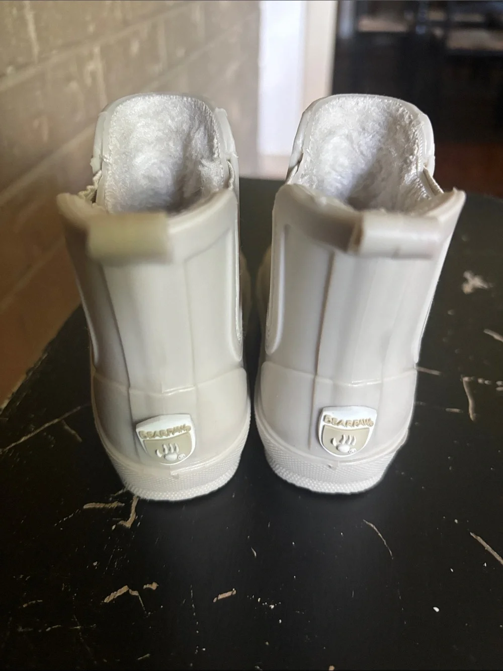 Girl’ BearpawWaterproof Cream Rain Boots with Fleece Lining